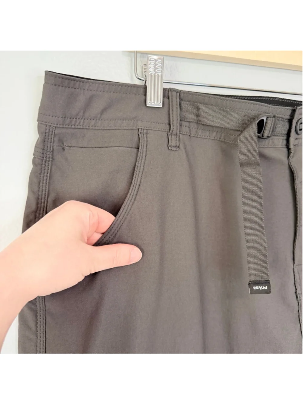 prAna Stretch Zion Gray Relaxed Fit Cargo Pants Men's Size 40X32 Outdoors Hiking